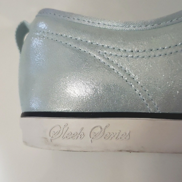Vintage Adidas Sleek Series Sneakers Metallic Blue & Silver EUC - Picture 4 of 10